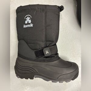 Kamik Black Snow Boots brand new